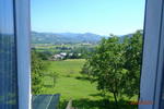Comfortable Remodelled Farmhouse in a Quiet Settin - Image 2