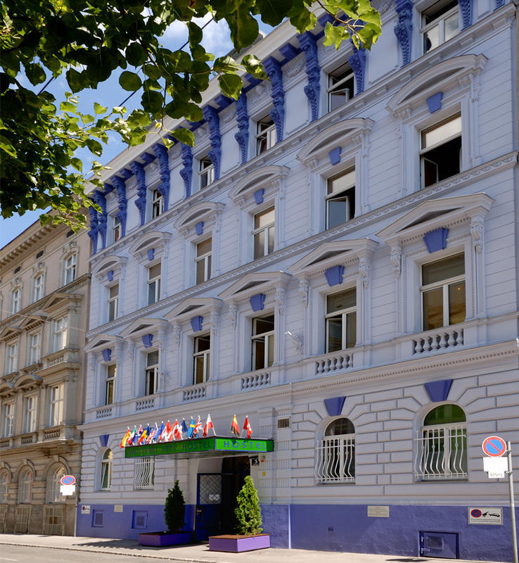 Westend City Hostel