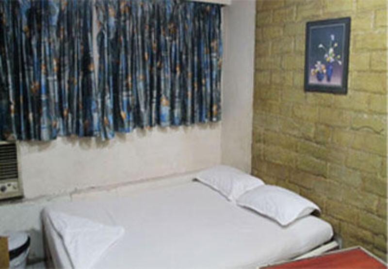Hotel Everest Mumbai  1