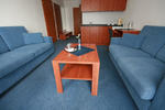 Econo Hotel - Image 9