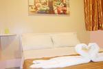 Tr3ats Guesthouse - Image 3