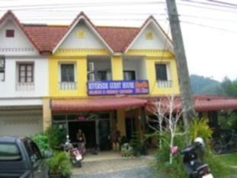 Riverside Guesthouse  0