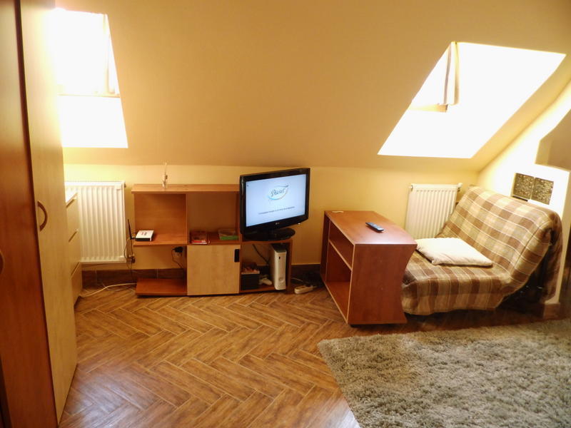 Studio In The Center Of Bucharest: Image # 1: Studio In The Center Of Bucharest