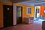 Plaza del Carmen Hostel - Image 6