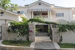 Paradise White House Villa