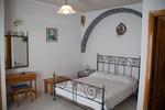 Vallas Apartments - Image 9