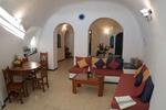 Vallas Apartments - Image 10