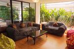 Los Mostros Hostel - Image 3