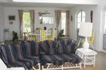 Paradise Burlington Affordable Villa - Image 3