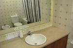Johnies Place Lisbon - Image 10