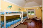 Paradise Discovery Bay Beachfront Villa - Image 10