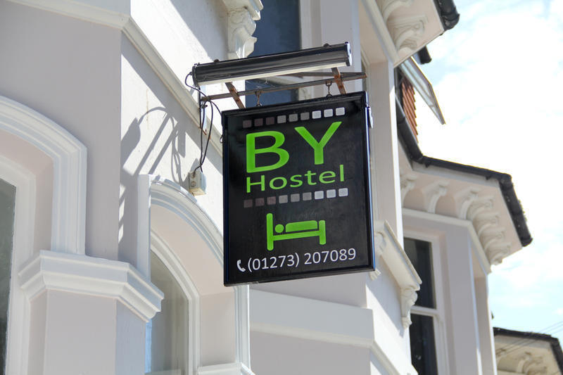 Brighton Youth Hostel.....by the Sea  0