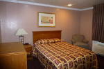 Mission Motel - Image 6