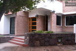 Mendoza, familiar, bed and breakfast - Image 1