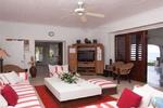 Paradise Golden Clouds Villa - Image 7