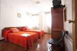 Mitre Paterna Low Cost Rooms - Image 10