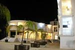 Mariana Hotel - Image 2