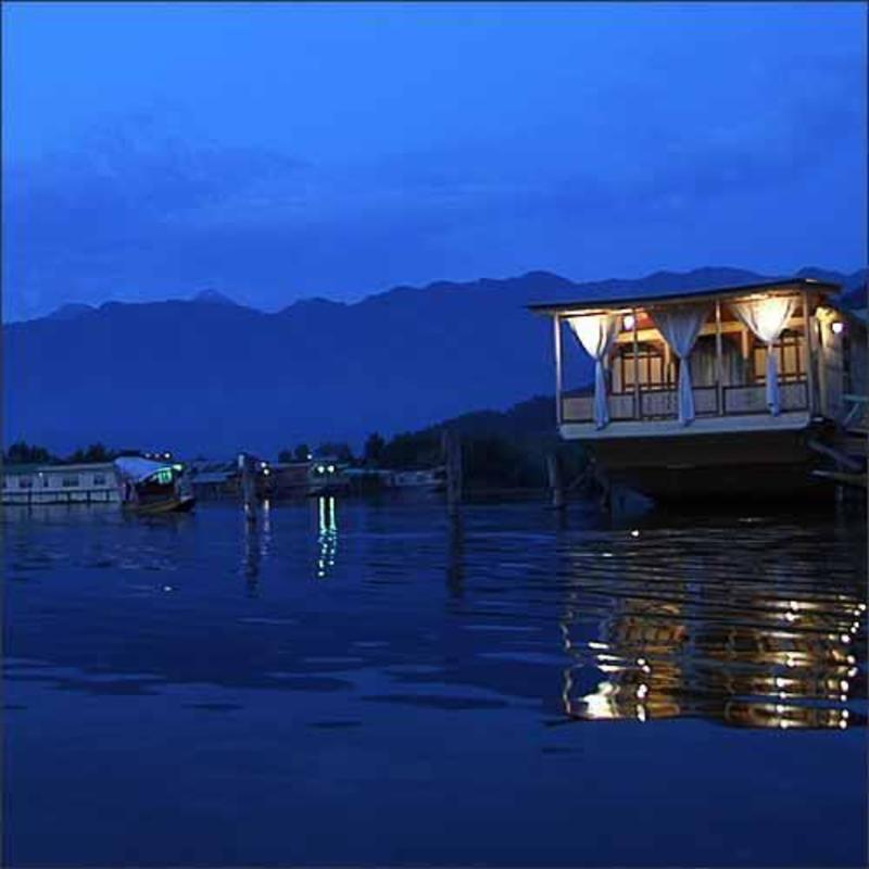 House Boat Pride of India  0