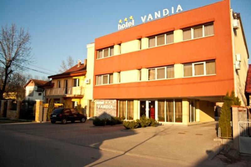 Hotel Bar & Restaurant Vandia  0