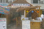 Relax Pub and Rooms