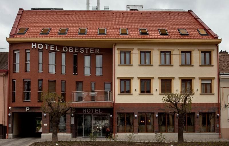 Obester Hotel - Debrecen  0