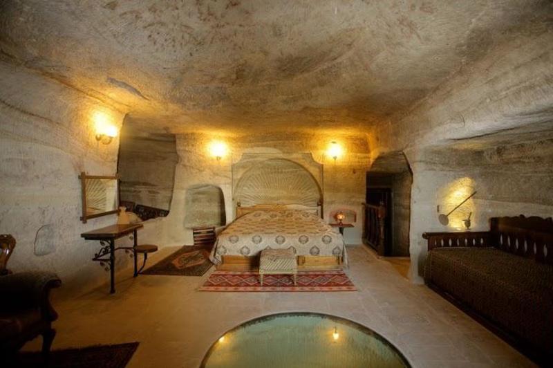 Chelebi Cave House  1