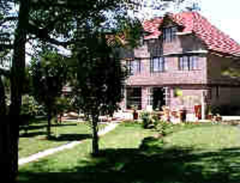 Kikuyu Lodge Hotel  0