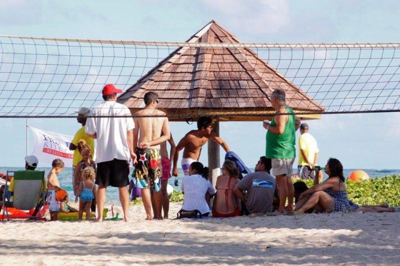 Reef Beach Huts: Image # 4