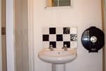 Bru Bar & Hostel - Image 5