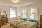 Orange Drive Manor Hostel - Image 4