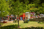 Pinewood - Image 2