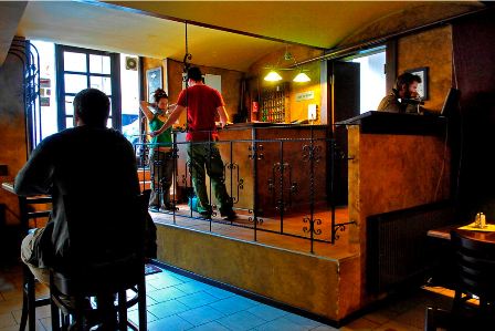 Downtown Backpackers Hostel Bratislava  2