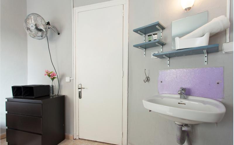 Hostal Bar Ramblas Colon