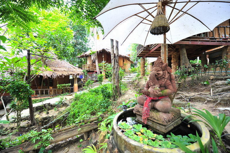 Village don. Viking nature Resort phi phi.